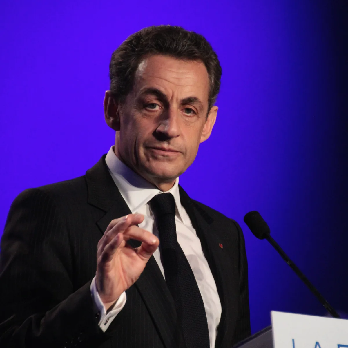 Nicolas Sarkozy Condamnat La Nchisoare Cu Executare Va Fi Obligat S