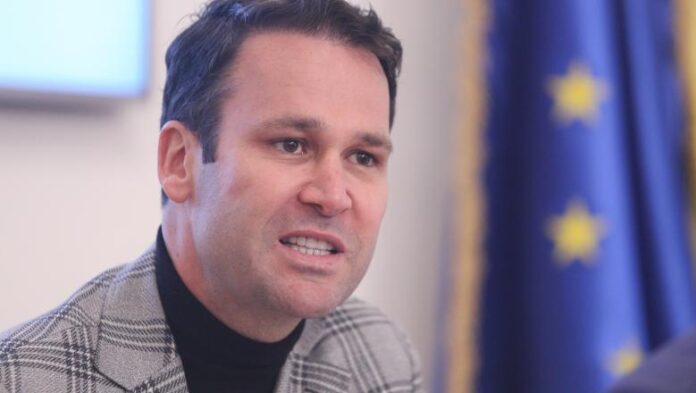 Robert Negoiță candidează independent