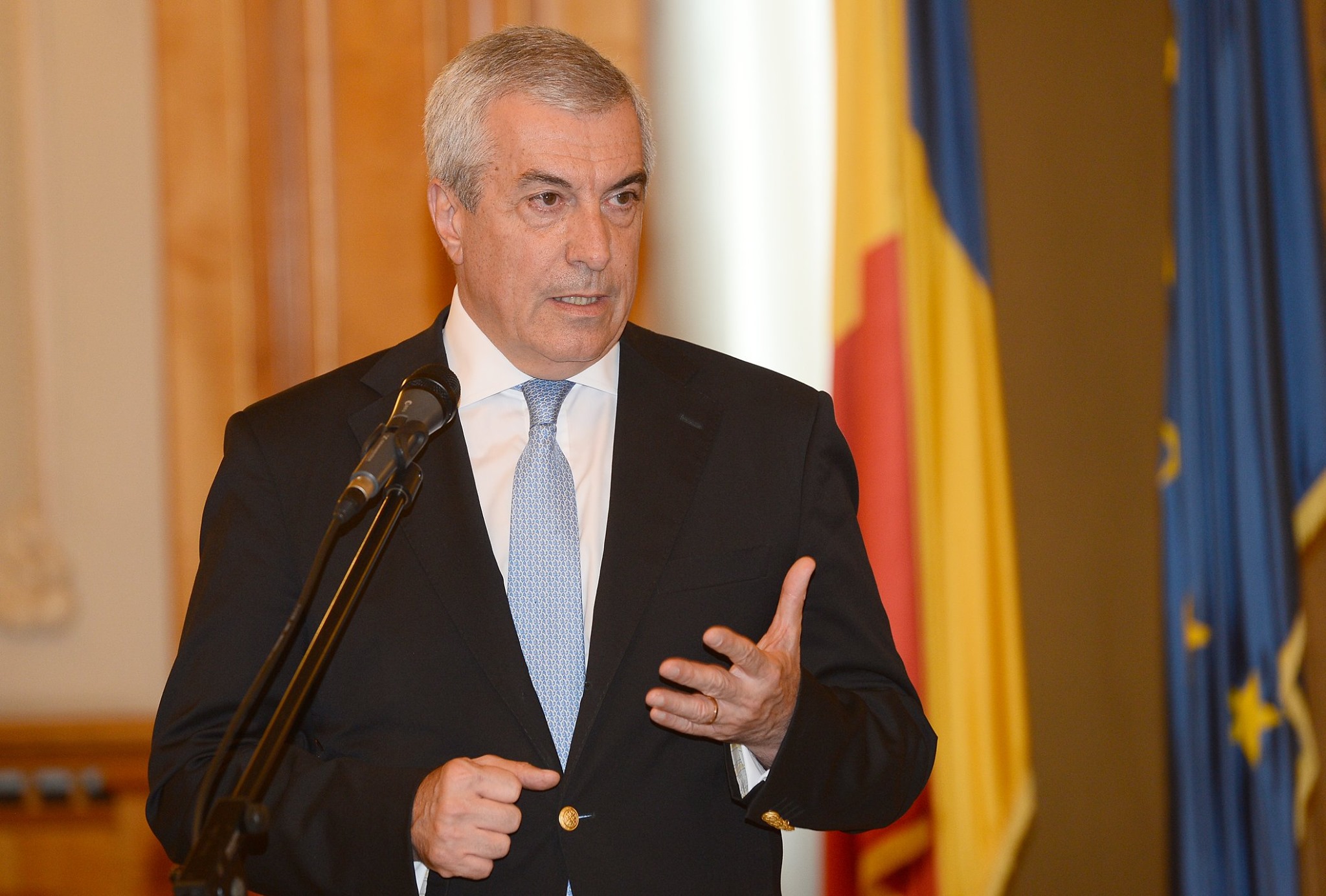 Alegerea primarilor în două tururi, sacrificată pentru anticipate. Logica lui Tăriceanu pentru liberali