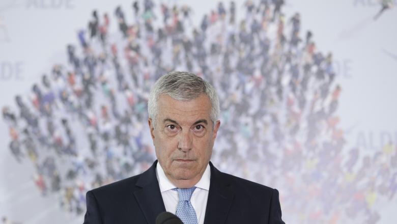 Călin Popescu Tăriceanu, în fruntea unui partid fantomă. Șapte deputați pleacă din ALDE