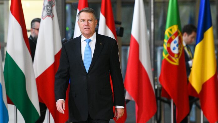 Președintele Klaus Iohannis vrea să obțină mai mulți bani de la Uniunea Europeană, la dezbaterile pe buget