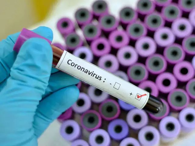 Sursa infectării cu coronavirus nu este cunoscută pentru cel de-al 17 român infectat. Bărbatul este ofițer în rezervă, nu a călătorit în Italia și nu a luat legătură cu vreo persoană legată de zonele de risc