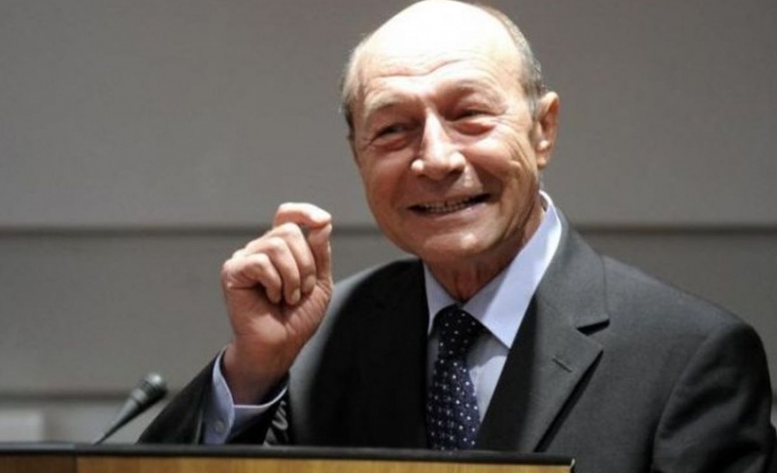 Traian Băsescu apelează la o cale extraordinară de atac ca să scape de decizia de colaborator al Securității