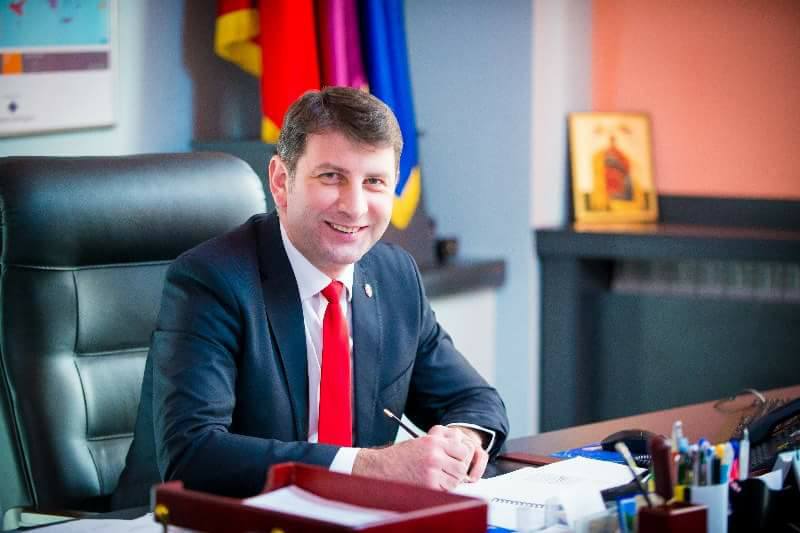 Primarul din Roman Lucian Micu a fost destituit luni de prefectul de Neamț