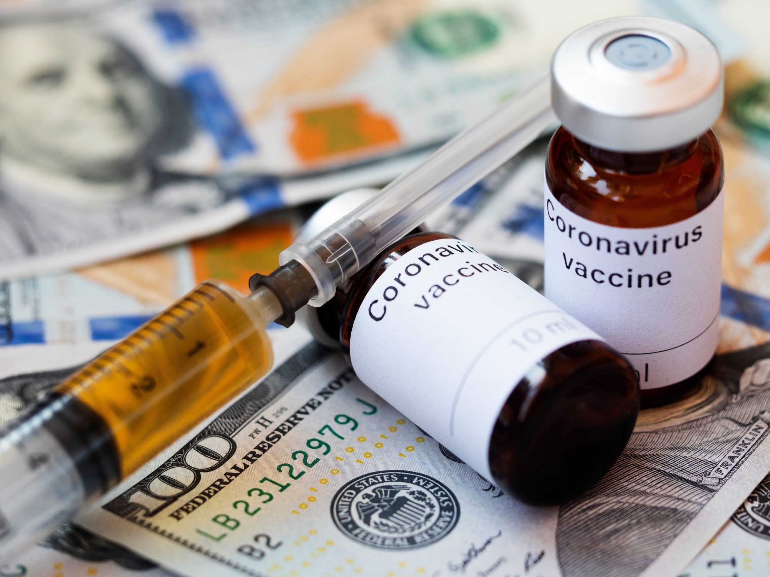 Vaccinul împotriva coronavirusului este promis până la sfârșitul anului
