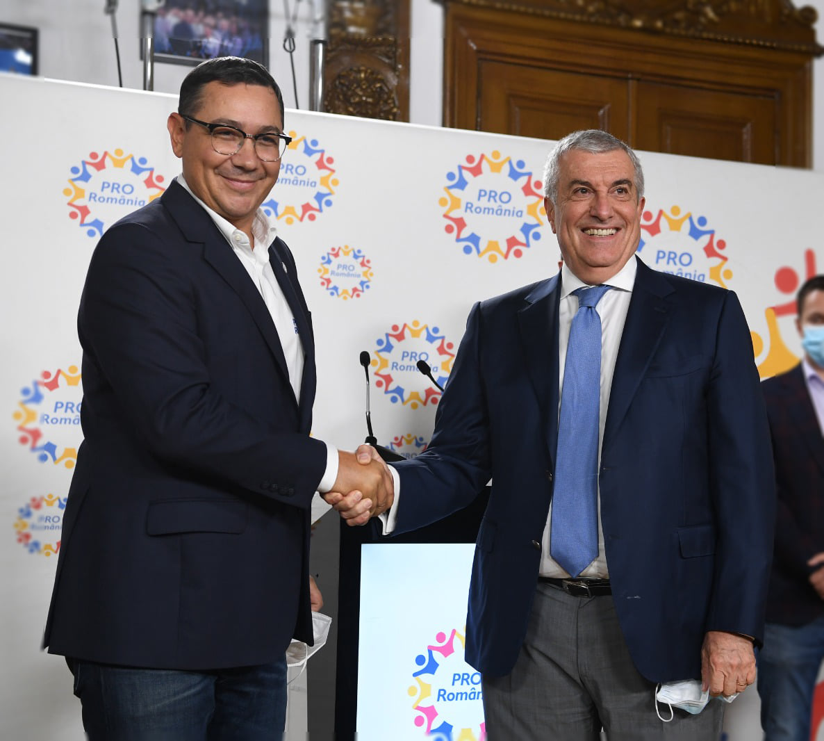 Victor Ponta cere amânarea alegerilor parlamentare