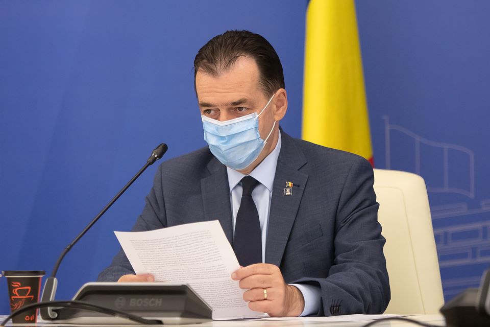 Amenzile pentru masca de protecție nu se dau până joi, a cerut Orban