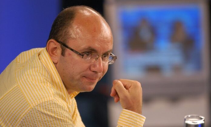 Cozmin Gușă analizează soluțiile partidelor pentru viitorul premier: ”Orban pare legat de scaun, din dorința lui Iohannis de a avea un servitor fidel și umil la butoanele guvernării”