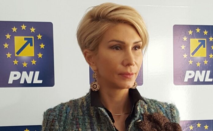 Redeschiderea școlilor va fi dispusă de către guvern după rata de infectare