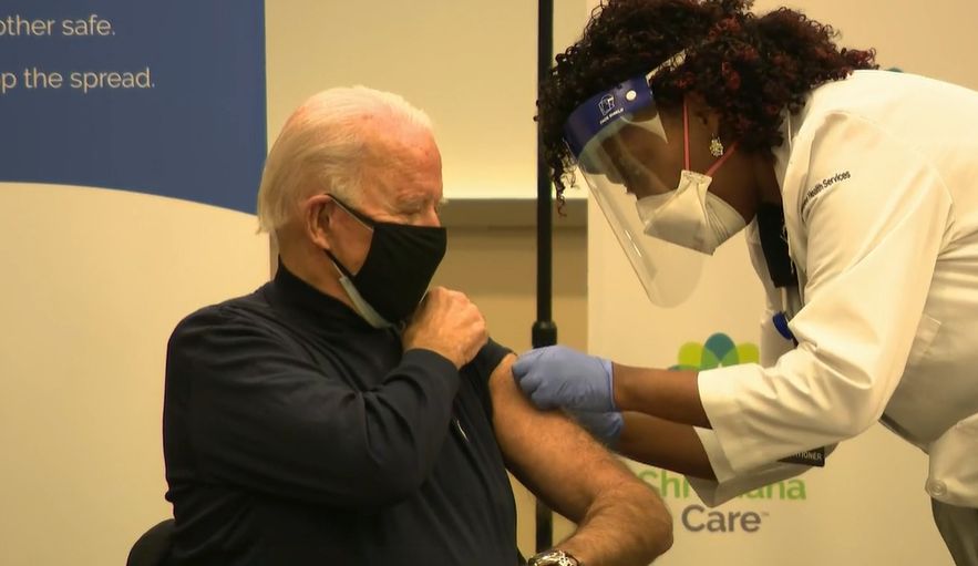 VIDEO. Joe Biden, viitorul președintele al SUA, s-a vaccinat în direct împotriva COVID-19