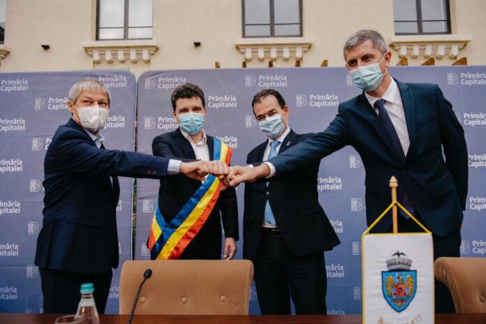 USR PLUS insistă: Dacă PNL vrea șefia Camerei, Cioloș să fie premier