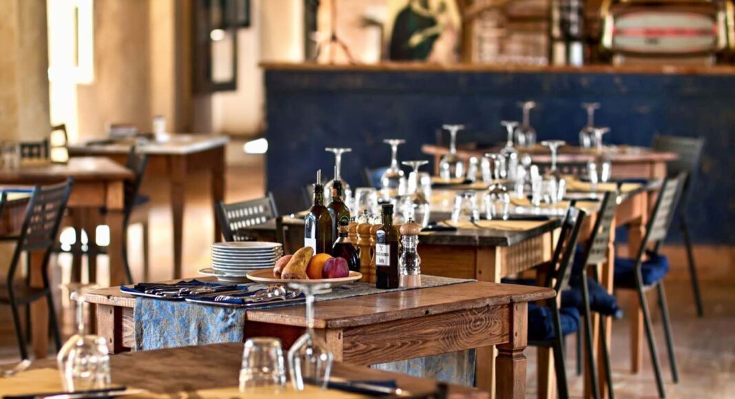 Se redeschid la interior restaurantele cinematografele sălile de jocuri