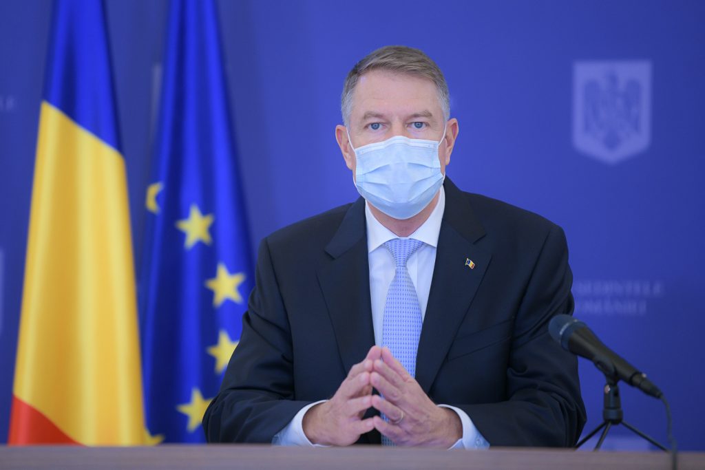 Klaus Iohannis se vaccinează la Spitalul Militar Carol Davila