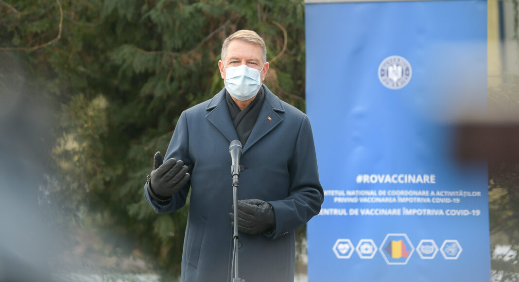 Klaus Iohannis: Sunt bucuros să constat o schimbare de atitudine. Foarte multă lume dorește să se vaccineze