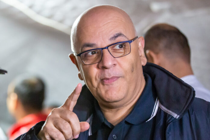 Simptome noua tulpină. Infectarea cu noua variantă, explicațiile lui Arafat