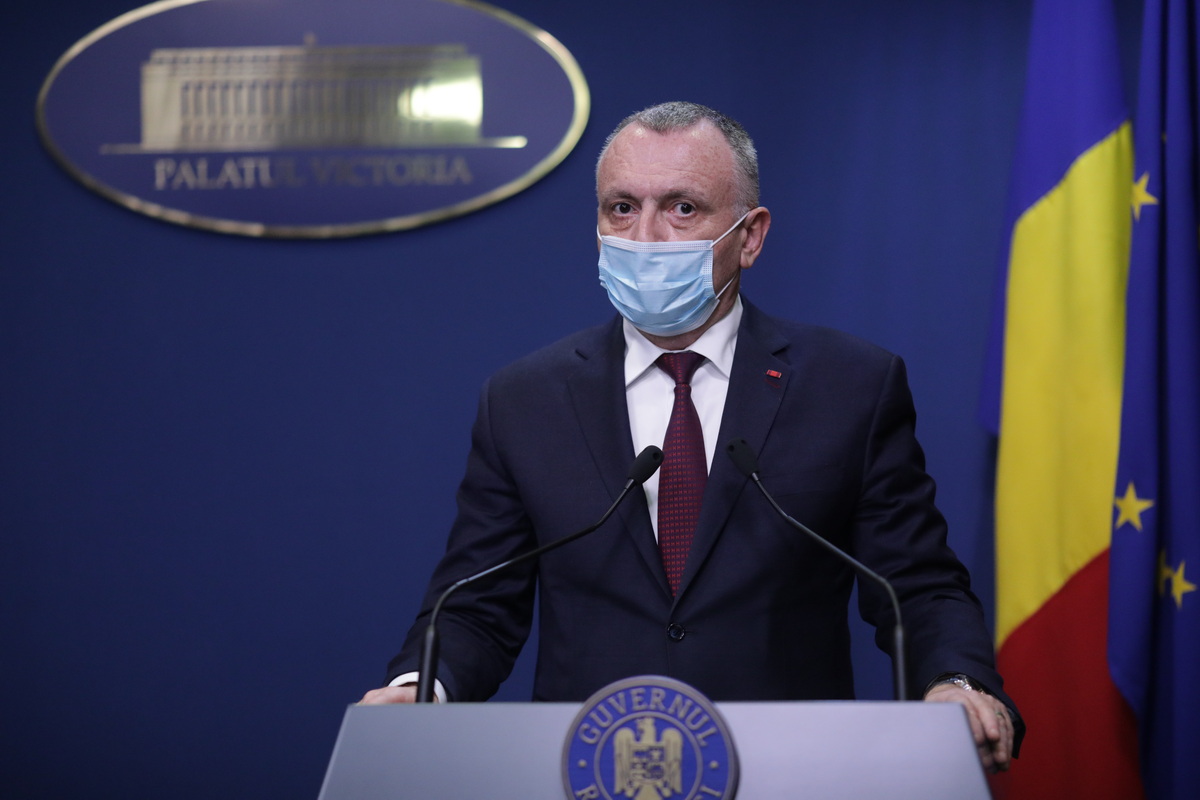 Sorin Cîmpeanu: Fără resurse, eu nu știu să rezolv problemele din Educație. Poate știu alții!