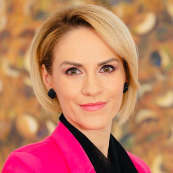 Gabriela Firea continuă atacurile la adresa lui Nicușor Dan: Primarul Nicușor execută ce îi cere ONG-istul Nicușor!