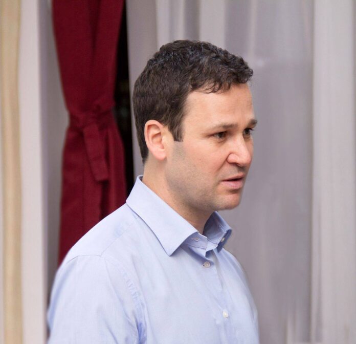 Robert Negoiță face dezvăluiri neașteptate: Acum 18 ani mi s-a cerut șpagă pentru un PUZ. Am dat-o cu flagrant