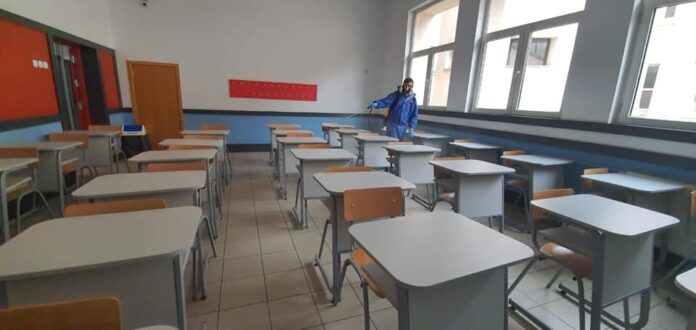 reinceperea cursurilor