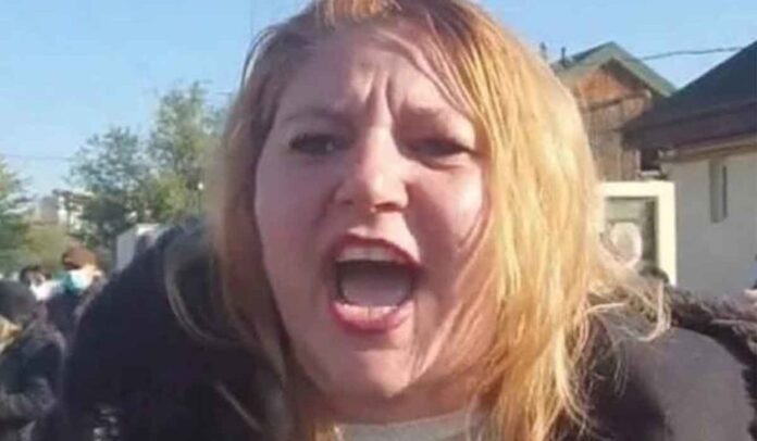 Diana Șoșoacă, scandal cu bodyguarzii în fața Institutului„Marius Nasta”. Senatoarea îi cere demisia lui Vlad Voiculescu