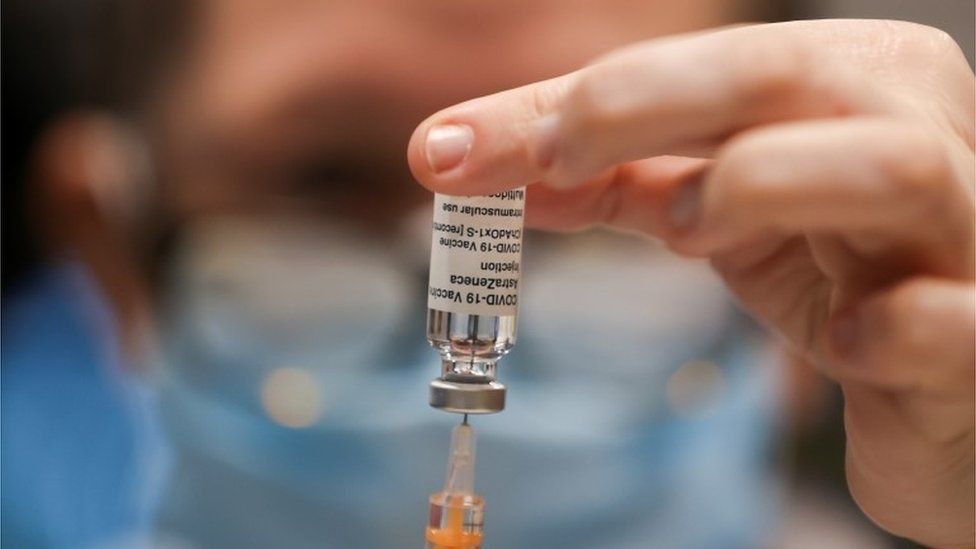 Vaccinul AstraZeneca va fi administrat unei anume categorii a populației