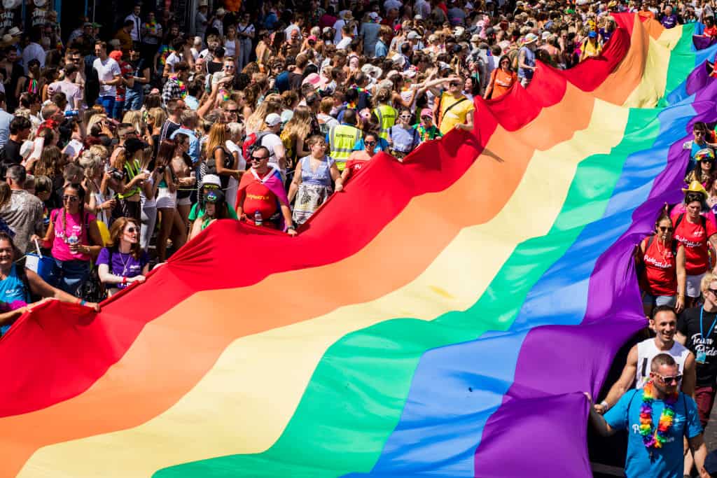 Interzicere promovare LGBTQ. Un proiect de lege în România