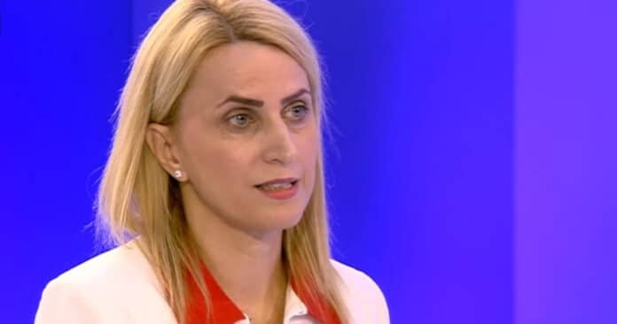 Obligativitatea vaccinării nu va duce decât la revoltă spune Beatrice Mahler