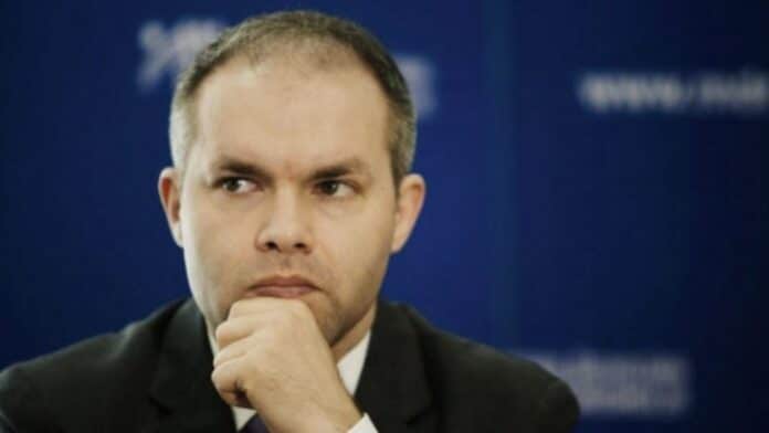 Anul școlar ar trebui lungit în România, consideră fostul ministru Funeriu