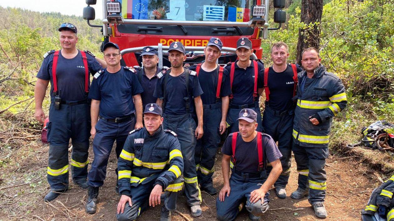 Pompierii din Buzău care se întorceau de la incendiile din Grecia, salvatori