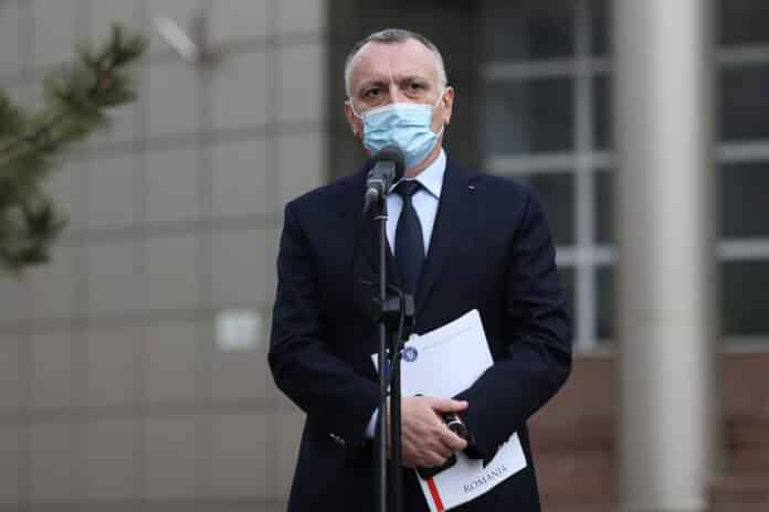 Vaccinarea elevilor este extrem de importantă, spune Sorin Cîmpeanu