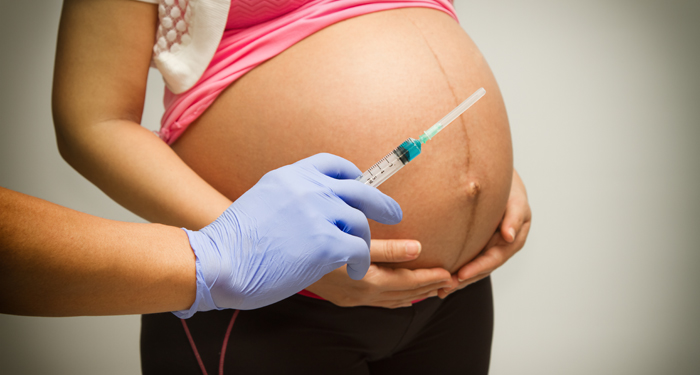 Femeile gravide se pot vaccina în siguranță, transmite CDC