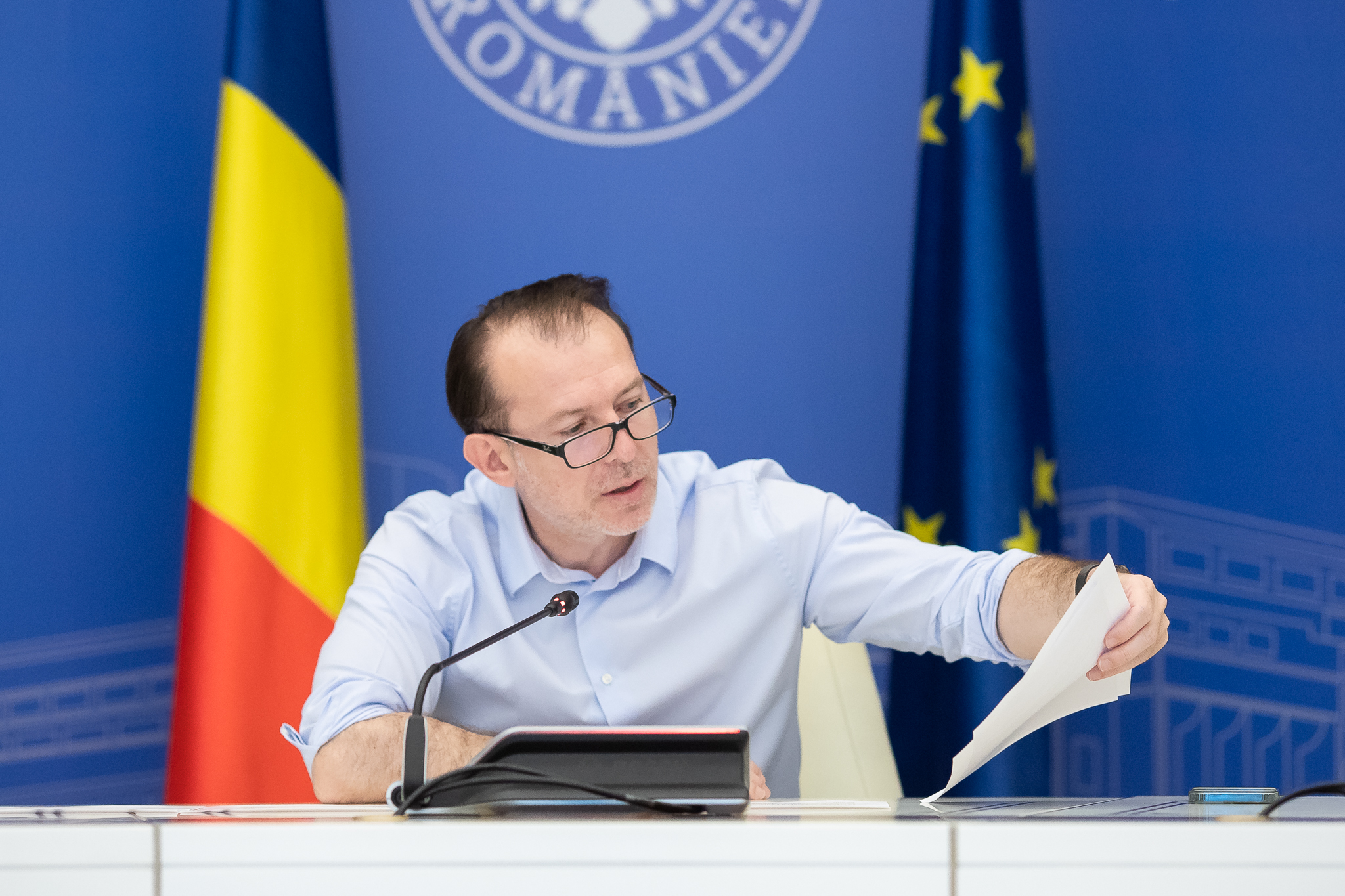 Florin Cîțu îl trimite pe Cioloș la PSD și AUR: Are acum posibilitatea să negocieze cu aliații săi de la moțiunea de cenzură