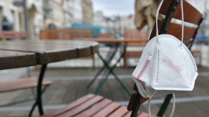 Lockdown pentru nevaccinați, este măsura luată în calcul