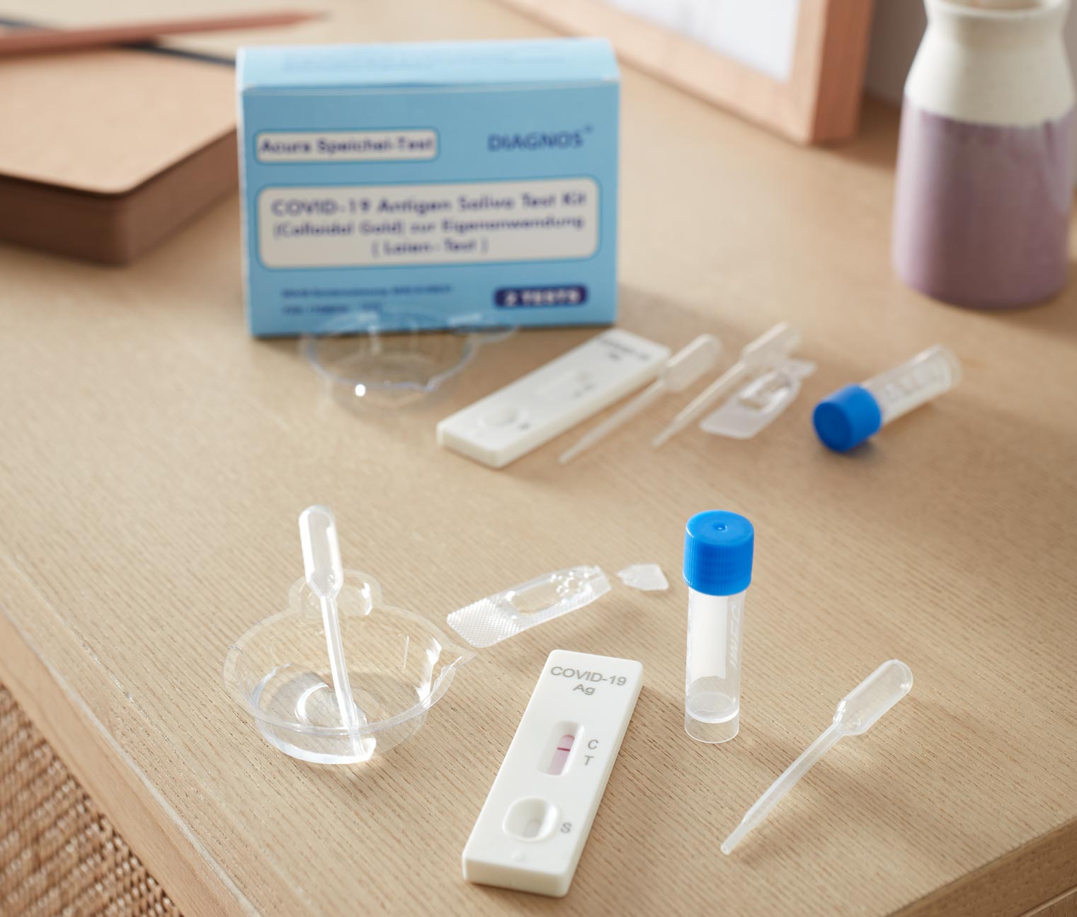 Testele de salivă pentru copii ar putea să fie făcute acasă, de părinți
