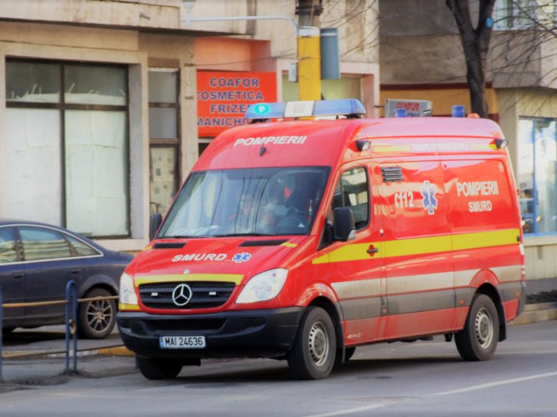 Un elev a murit la școală, în Botoșani. Tânărului i s-a făcut rău