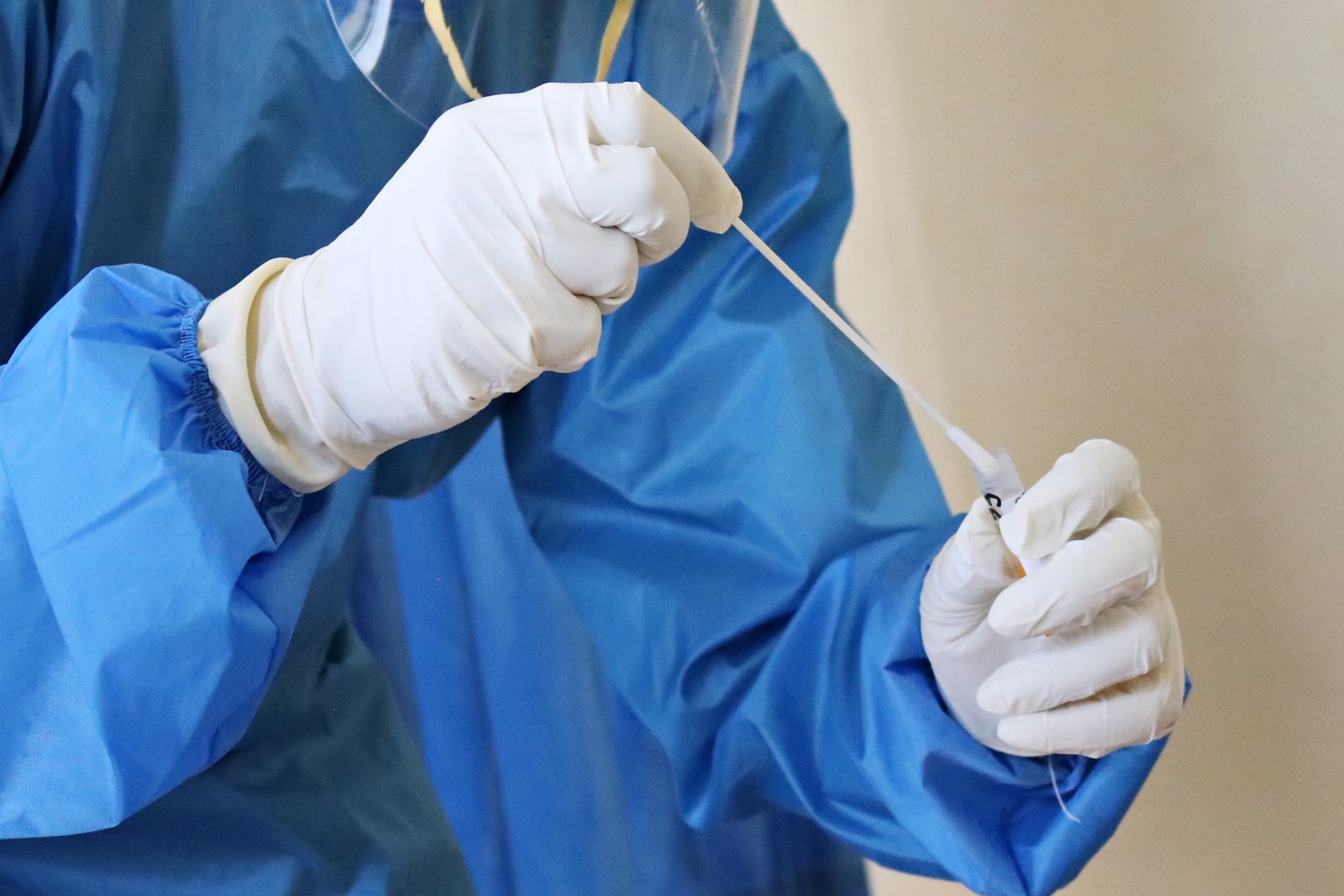 Flurona a fost numită infectarea concomitentă cu gripă și COVID