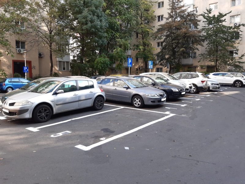Locurile de parcare s-au scumpit chiar și de șapte ori în București