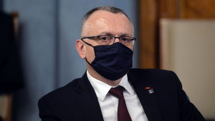 Școlile se vor închide doar dacă spitalele și secțiile ATI vor fi sub presiune