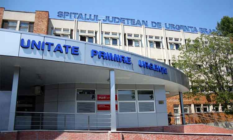 Un medic care a împins o femeie pe hol la spitalul din din Brăila, cercetat