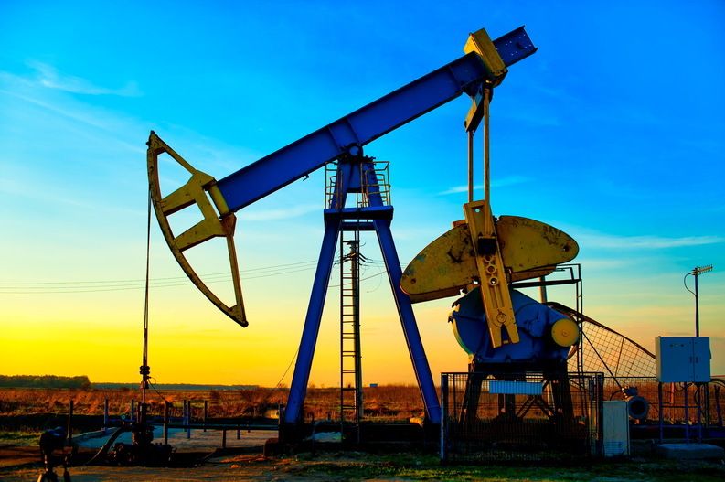 Prețurile la petrol au scăzut pe piețele internaționale după creșteri