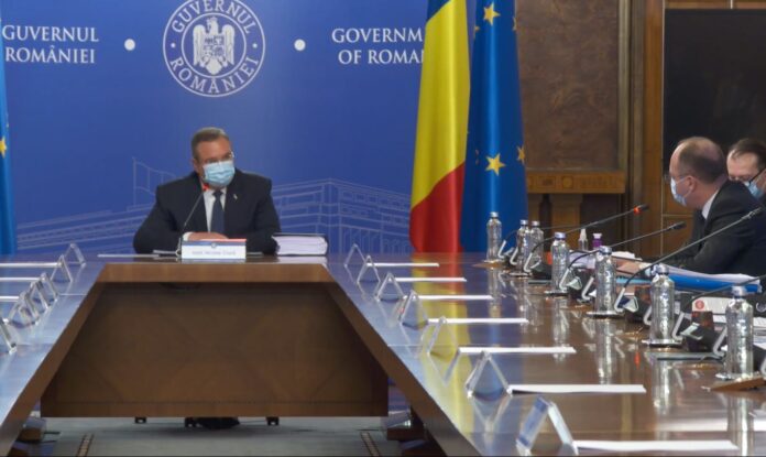 Prețul lemnului de foc va fi plafonat, a anunțat premierul Nicolae Ciucă