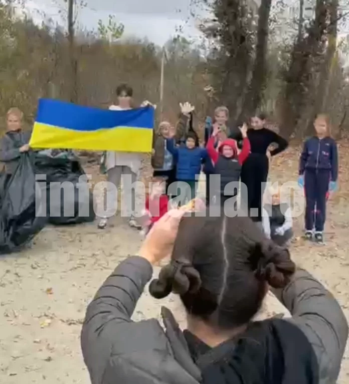 Copii din Ucraina au strâns gunoaiele lăsate de brăileni pe malul Dunării, în semn de mulțumire pentru ajutorul primit. Reprezentanții companiei