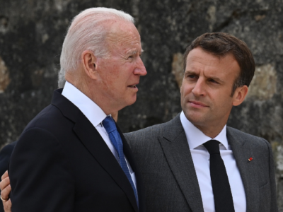 Emmanuel Macron l-a criticat pe Joe Biden chiar la el acasă