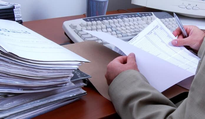 Cei mai mulți bugetari din Europa se regăsesc în România. Ce salarii au