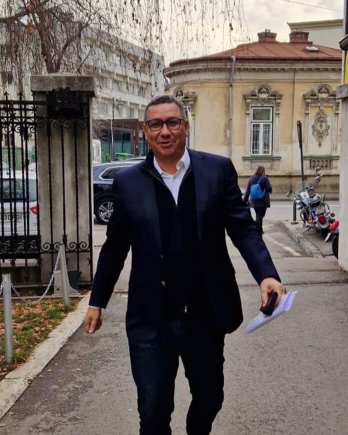 Victor Ponta e supărat pe clasa politică din care odată a făcut parte