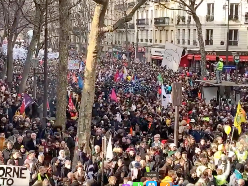 Proteste masive au avut loc în Franța, peste 25 milioane de oameni