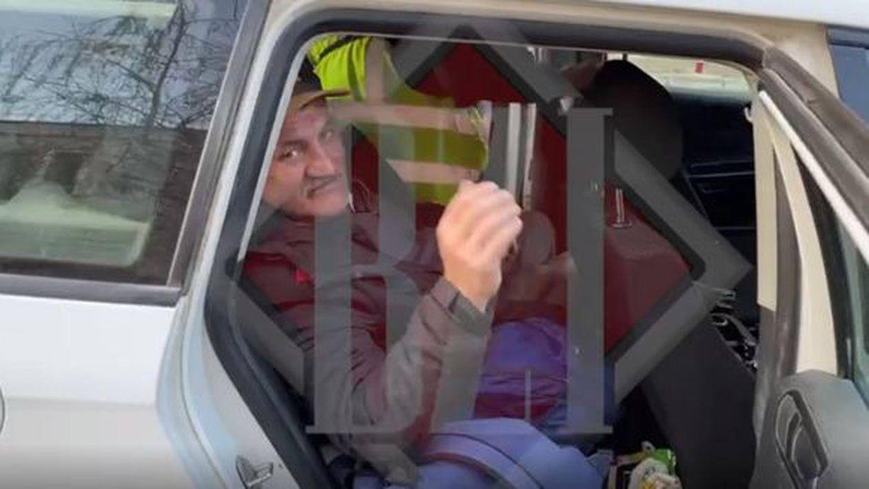 Un consilier local a băut la ziua primarului, apoi s-a urcat la volan