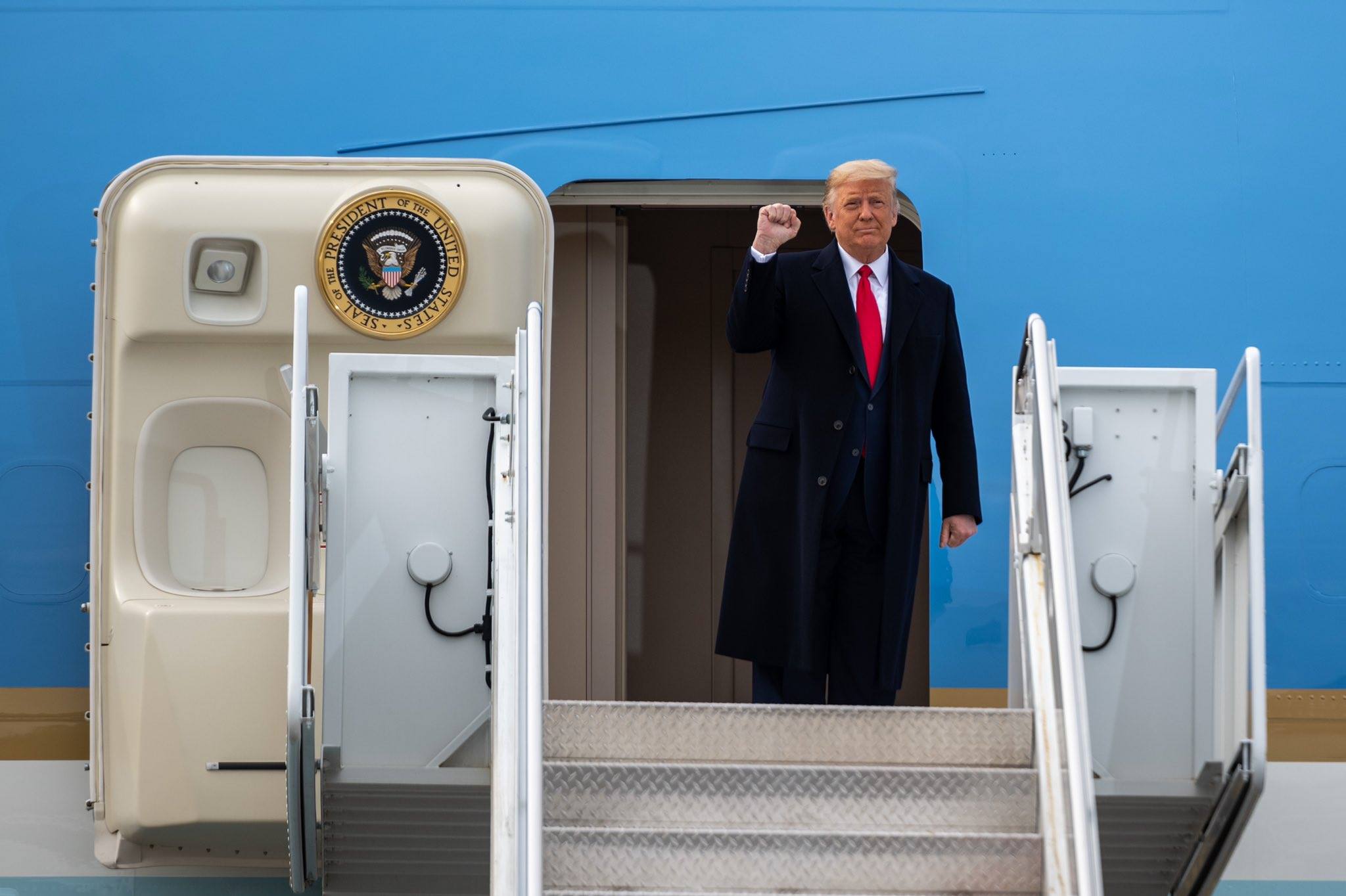 Donald Trump ar fi permis Rusiei să primească părți din Ucraina
