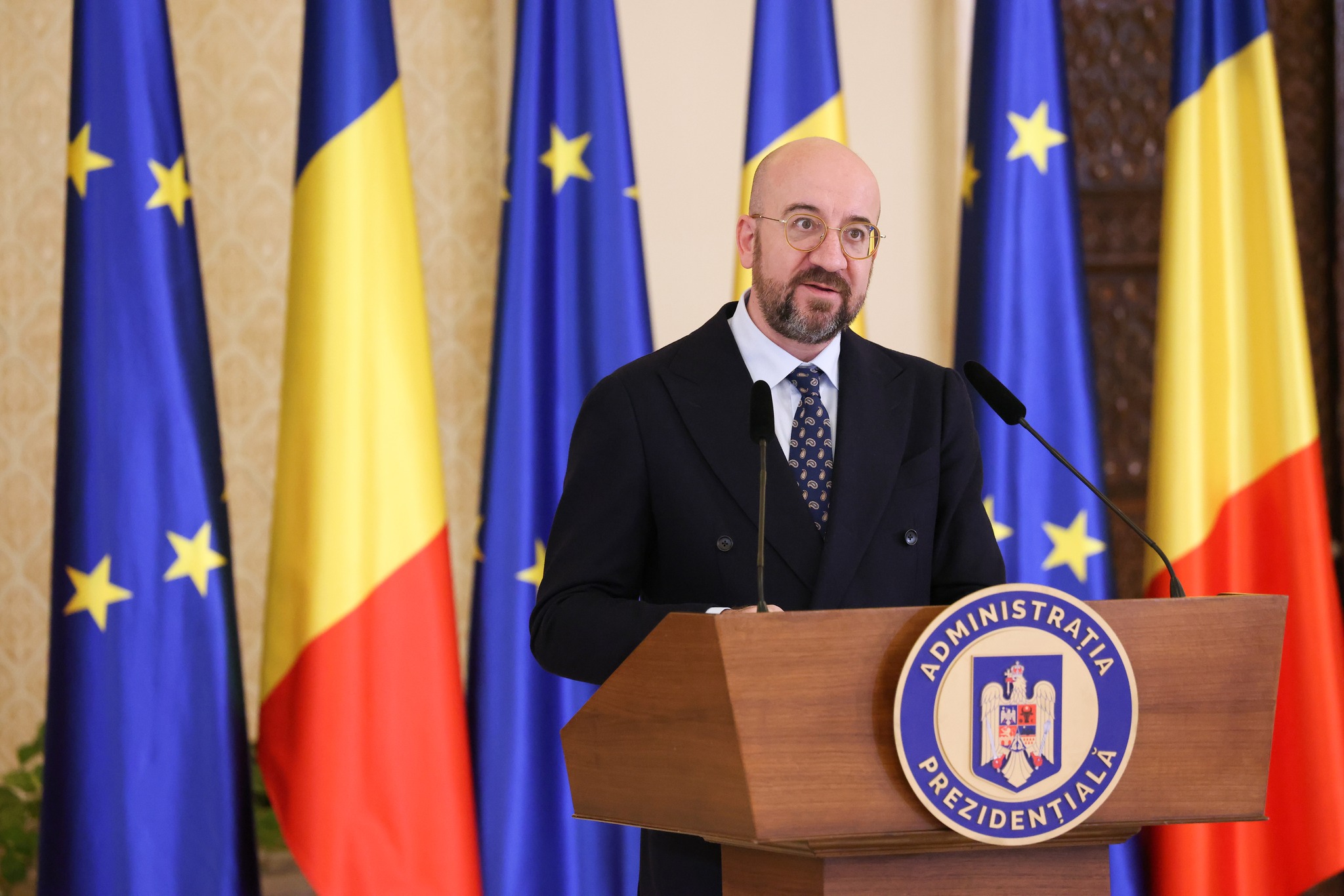 Țările europene nu trebuie să urmeze „orbește” Statele Unite
