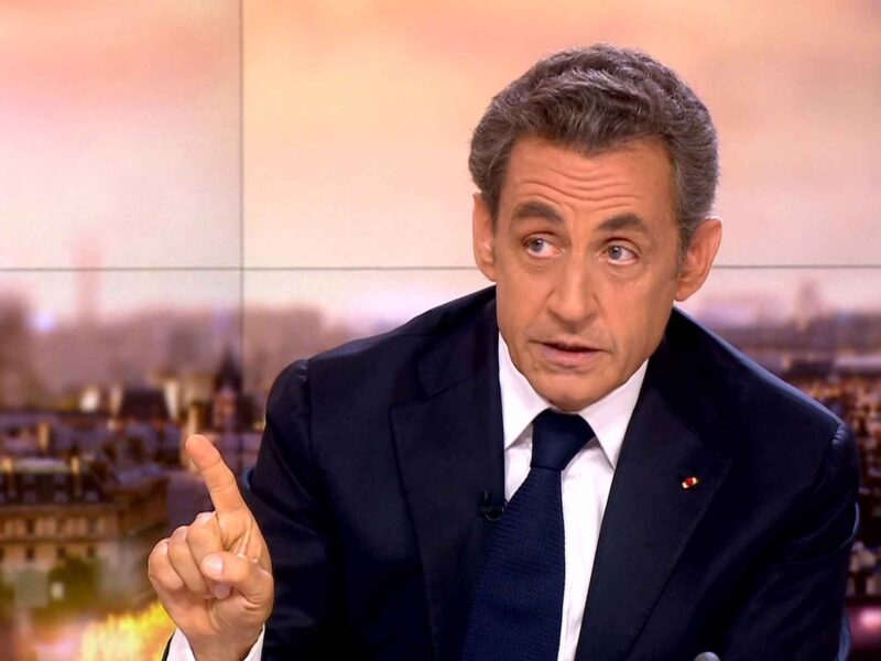 Nicolas Sarkozy, fostul președinte al Franței, a primit trei ani de închisoare